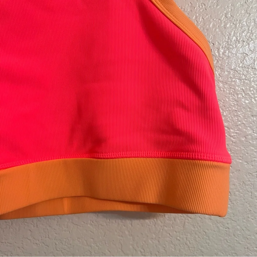 Wilo sports bra racer